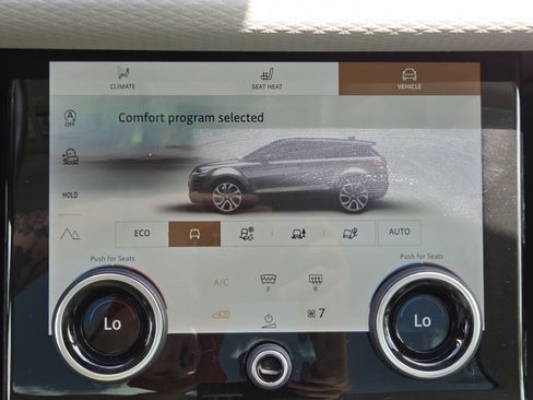 Used 2023 Land Rover Range Rover Evoque R-Dynamic S AWD/4WD image 9