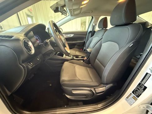 Used 2023 Kia Forte LXS image 21