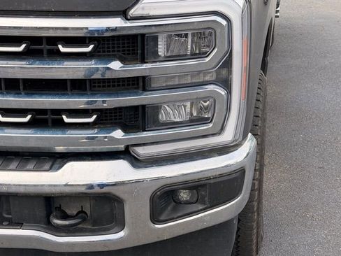 Used 2023 Ford F350 Lariat AWD/4WD image 18