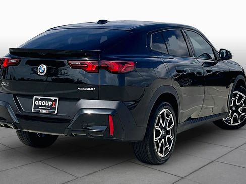 Used 2026 BMW X2 xDrive28i AWD/4WD image 12