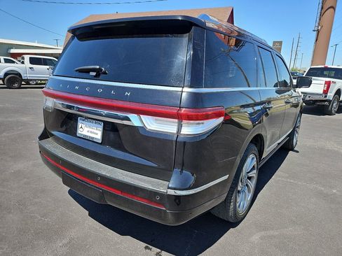 Used 2022 Lincoln Navigator Reserve AWD/4WD image 7
