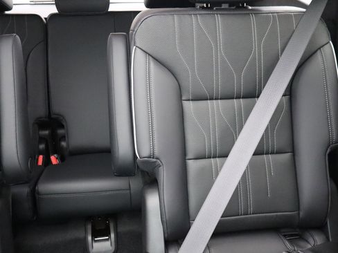 New 2026 Buick Enclave Avenir w/ Super Cruise Package AWD/4WD image 15