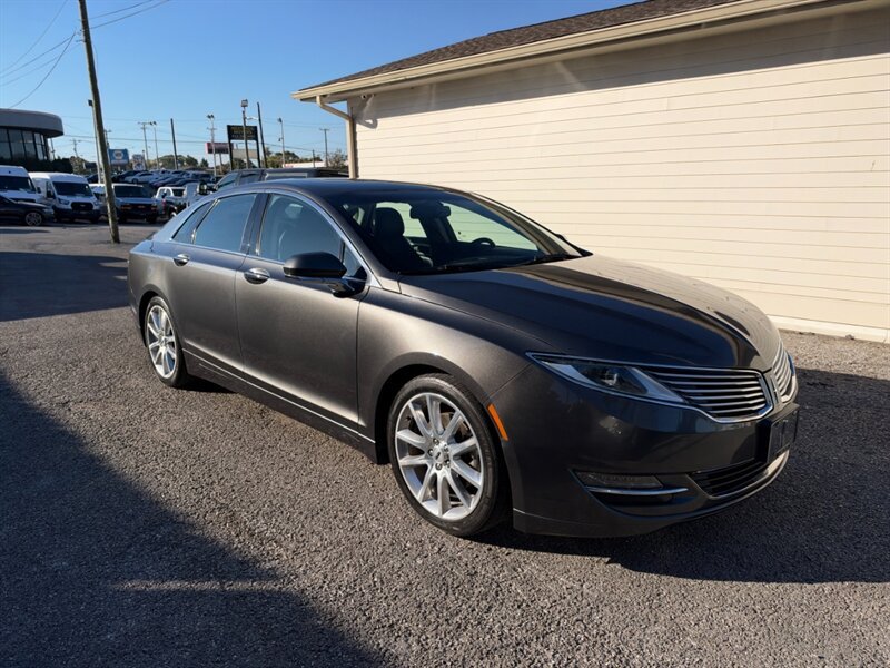 Used 2016 Lincoln MKZ w/ Equipment Group 300A Reserve FWD image 3