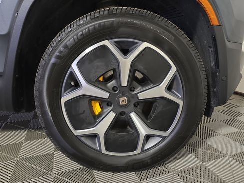 Used 2022 Rivian R1T Adventure AWD/4WD image 11