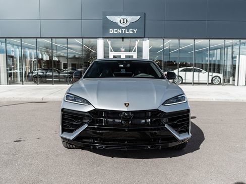 Used 2025 Lamborghini Urus SE image 20