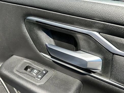 Certified 2025 RAM 1500 Big Horn AWD/4WD image 15