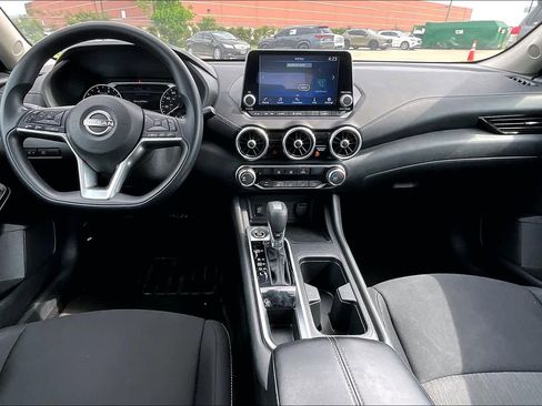 Used 2024 Nissan Sentra SV FWD image 16