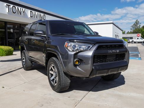 Used 2023 Toyota 4Runner TRD Off-Road AWD/4WD image 2