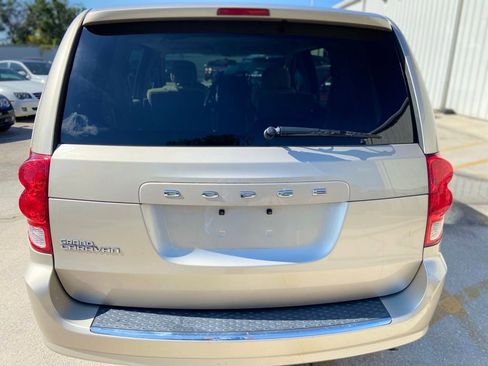 Used 2013 Dodge Grand Caravan American Value Package FWD image 4