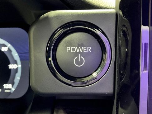 New 2025 Toyota Tacoma Limited image 38