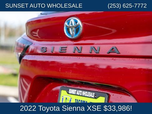 Used 2022 Toyota Sienna XSE FWD image 41