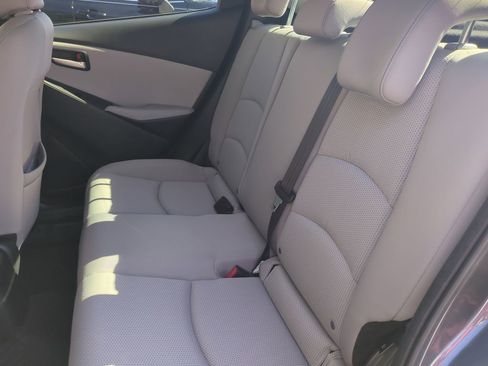 Used 2020 Toyota Yaris LE image 22