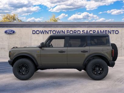 New 2026 Ford Bronco Badlands w/ Wildtrak Package