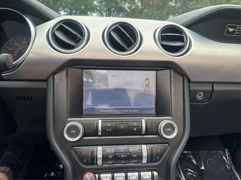 Used 2020 Ford Mustang Premium image 24