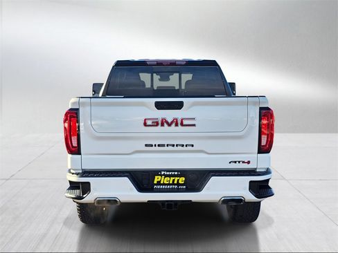 Used 2024 GMC Sierra 1500 AT4 w/ Technology Package image 5