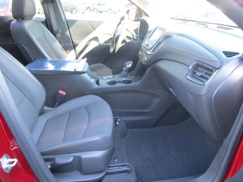 Used 2023 Chevrolet Equinox RS image 27