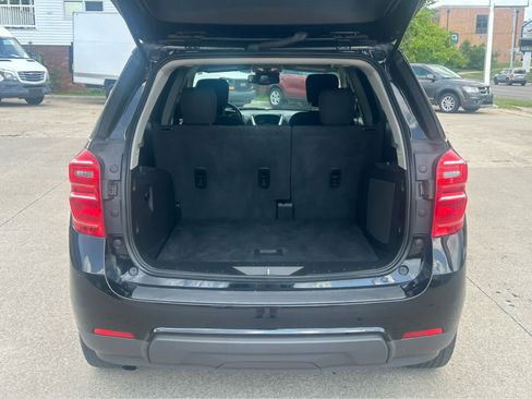 Used 2017 Chevrolet Equinox LT w/ Convenience Package AWD/4WD image 6