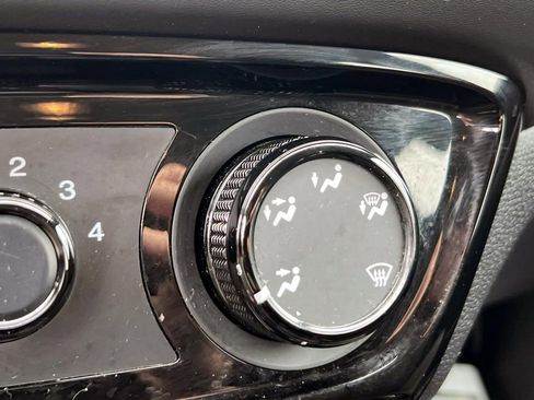 Used 2020 Honda HR-V LX image 33