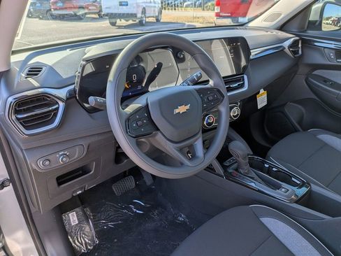 New 2026 Chevrolet TrailBlazer LT w/ LPO, Blackout Package FWD image 26