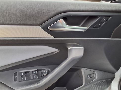 New 2026 Volkswagen Jetta SE image 7