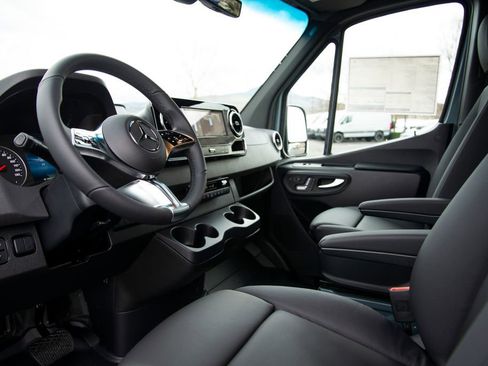 New 2026 Mercedes-Benz Sprinter 2500 image 15