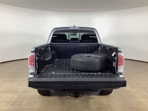 Used 2023 Toyota Tacoma TRD Off-Road w/ Technology Package AWD/4WD image 7