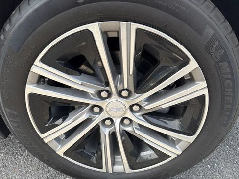 Used 2024 Cadillac Lyriq Luxury w/ LPO, Floor Liner Package AWD/4WD image 10
