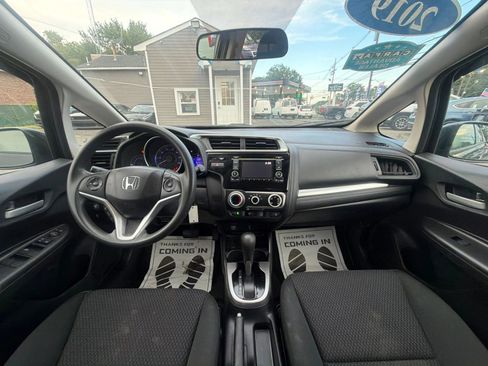 Used 2019 Honda Fit LX image 17