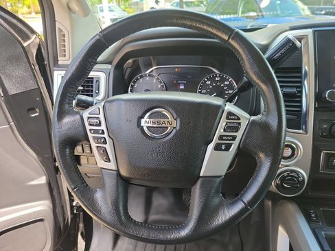 Used 2020 Nissan Titan SV w/ SV Convenience Package AWD/4WD image 22