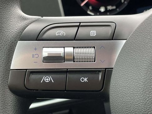 Used 2025 Hyundai Santa Cruz SEL AWD/4WD image 19