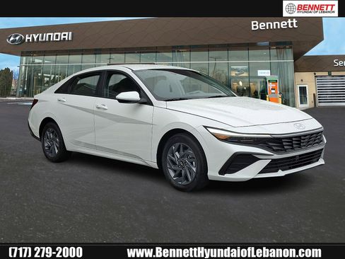New 2026 Hyundai Elantra Hybrid FWD image 1