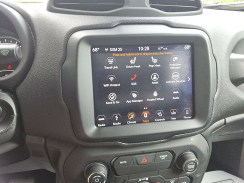 Used 2019 Jeep Renegade Limited w/ UConnect 8.4 Nav Group AWD/4WD image 15