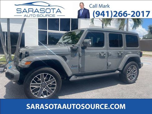 Used 2023 Jeep Wrangler Unlimited Sahara AWD/4WD image 1