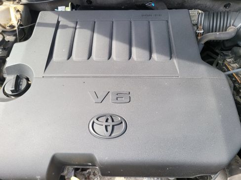 Used 2013 Toyota Avalon Limited FWD image 50