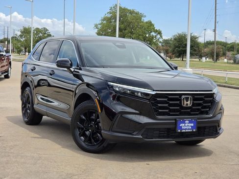 Used 2025 Honda CR-V LX image 2