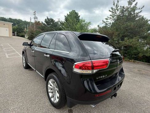 Used 2014 Lincoln MKX AWD w/ Equipment Group 102A image 5