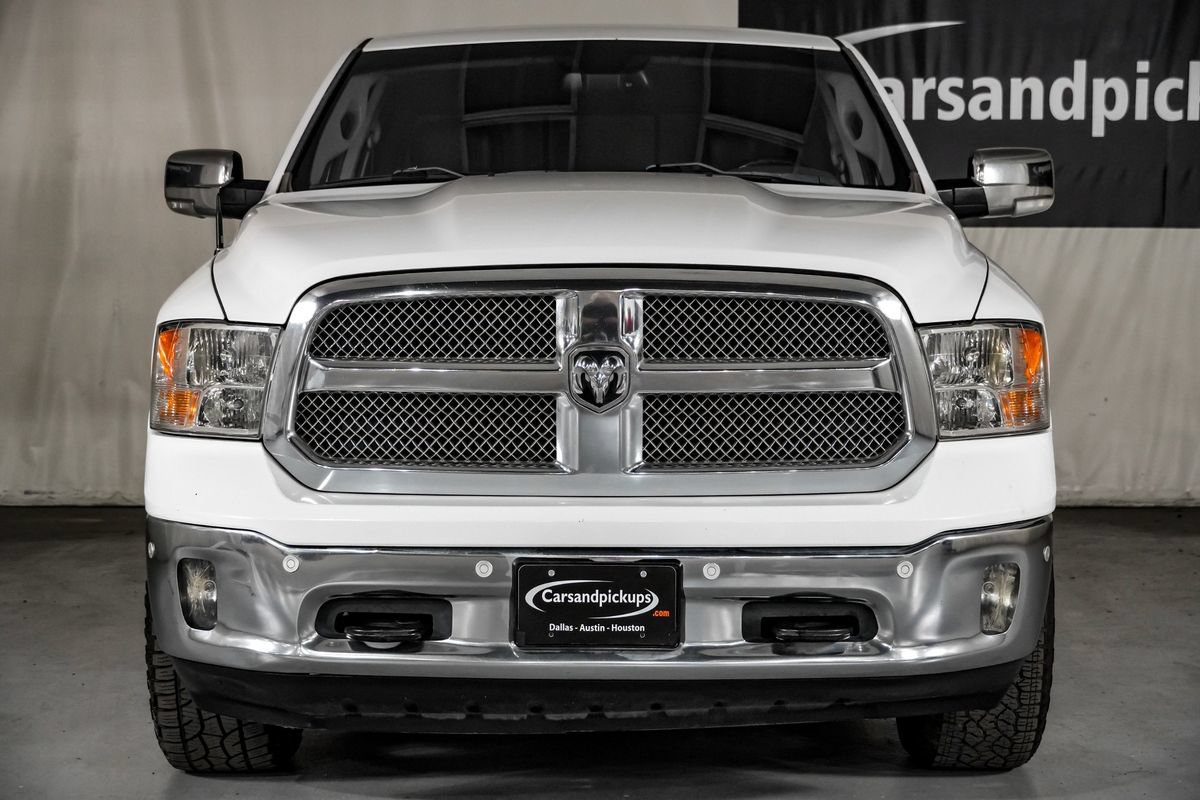 Used 2017 RAM 1500 SLT RWD image 3