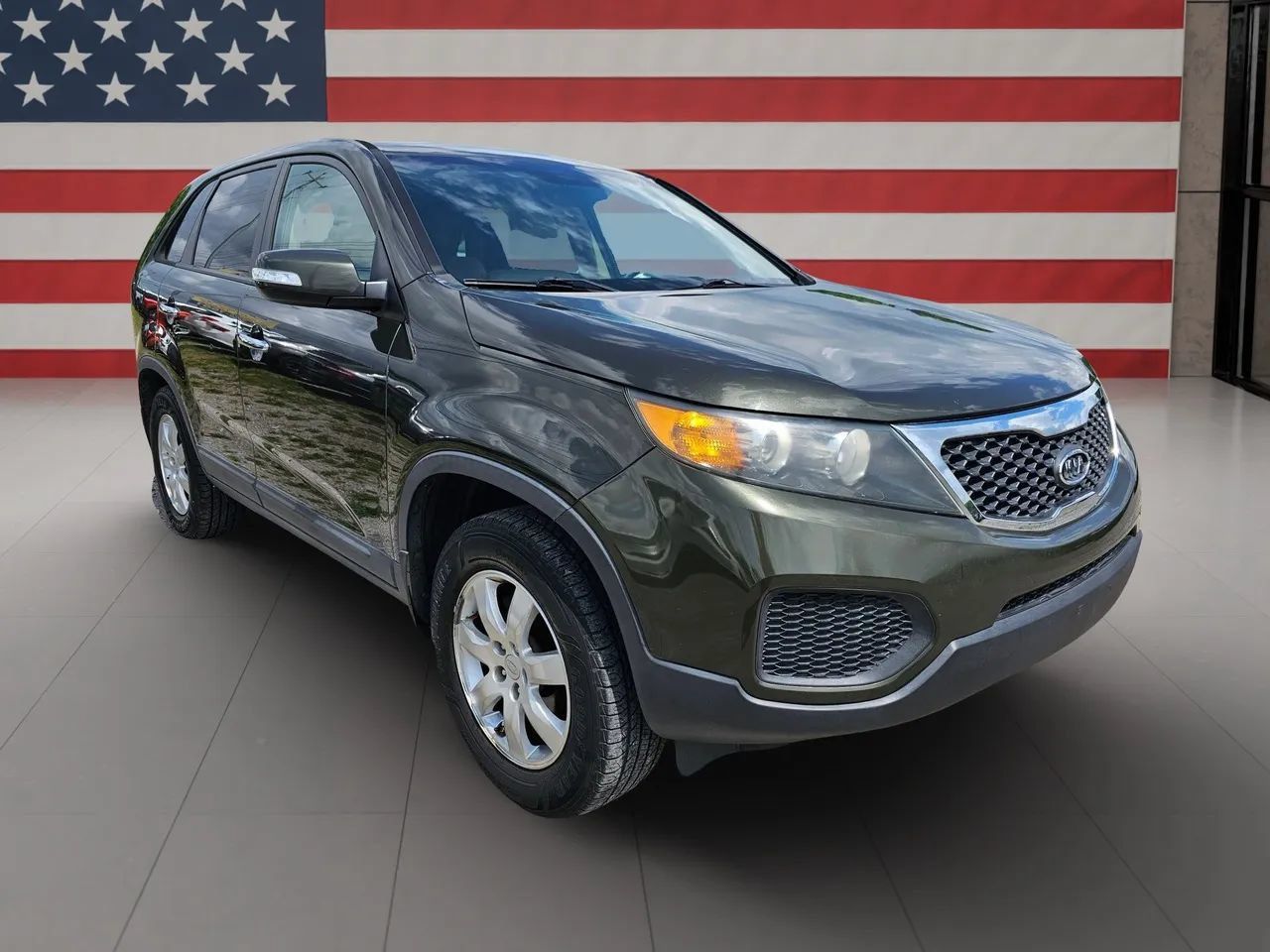 Used 2011 Kia Sorento 2WD image 2