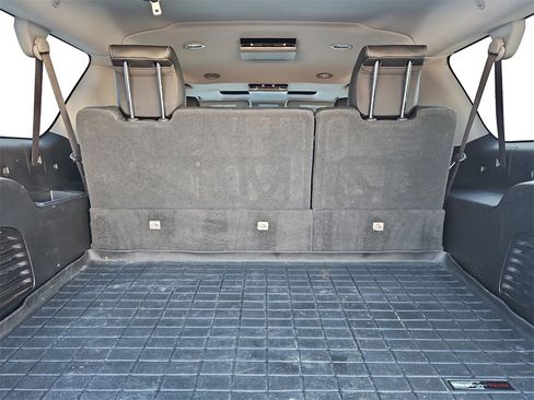 Used 2019 Chevrolet Suburban LT image 13