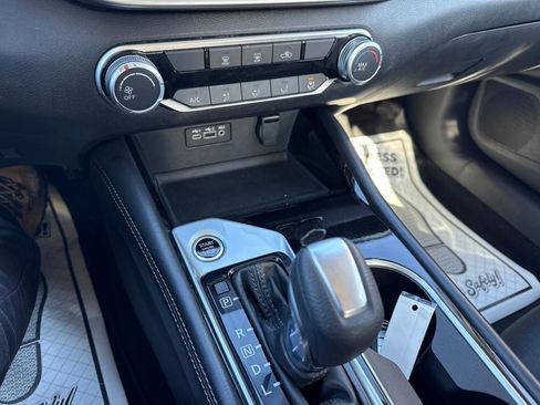 Used 2023 Nissan Altima 2.5 SV image 13