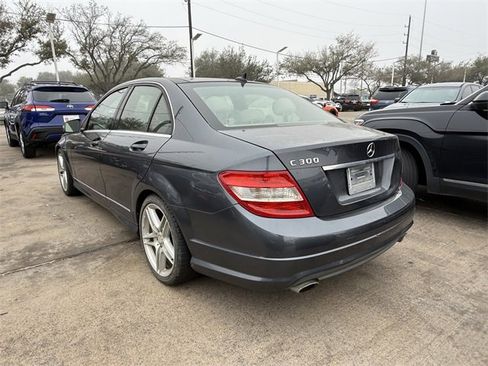 Used 2011 Mercedes-Benz C 300 Sedan image 7