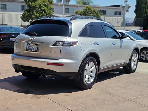 Used 2005 INFINITI FX35 2WD w/ (U01) Technology Pkg image 11
