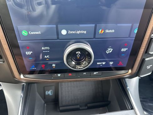 Used 2022 Ford F150 Lightning Lariat w/ Equipment Group 511A High image 21