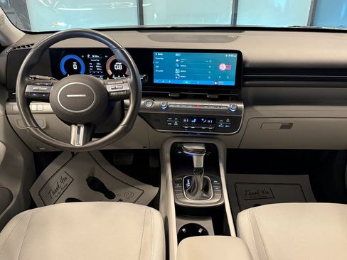 Used 2025 Hyundai Kona SEL image 9