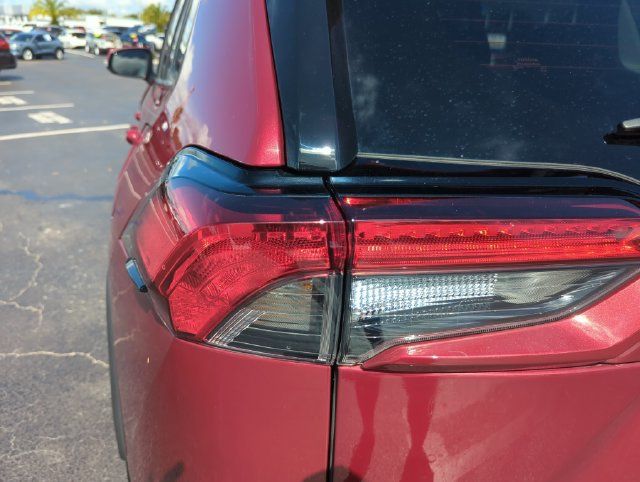 Used 2025 Toyota RAV4 XLE w/ Convenience Package AWD/4WD image 18