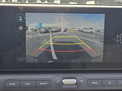 Used 2025 Kia K4 LXS image 22