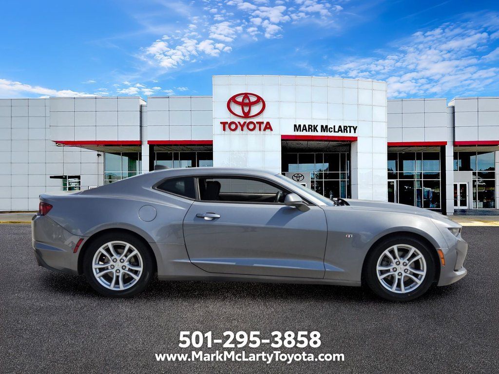Used 2021 Chevrolet Camaro LS RWD image 6