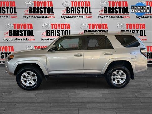 Used 2018 Toyota 4Runner SR5 image 7