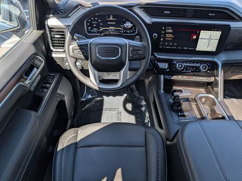 Used 2025 GMC Sierra 1500 Denali w/ Denali Reserve Package AWD/4WD image 18