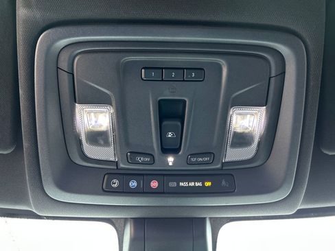 Used 2021 GMC Sierra 1500 AT4 w/ Technology Package image 18